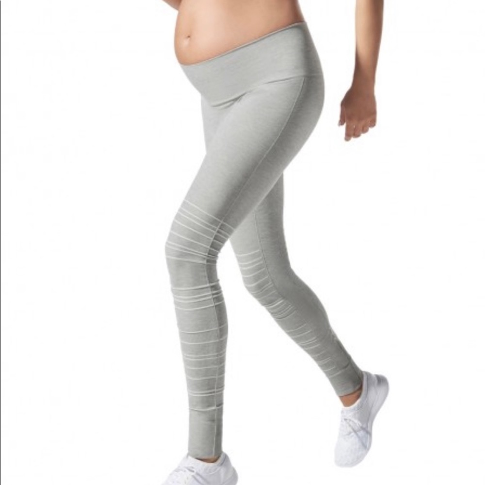 Blanqi SportSupport™ Hipster Contour Legging - DOVE GREY / Medium